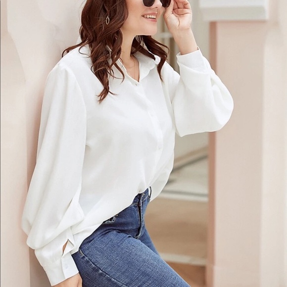 PLUS SIZE WHITE BISHOP SLEEVE BUTTON UP BLOUSE - Picture 4 of 7